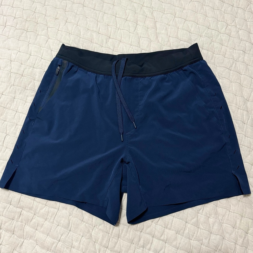 Men’s Medium Running Shorts!
